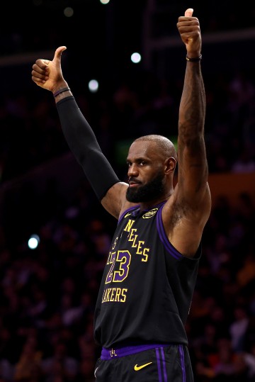 又一纪录！詹姆斯成为NBA首位41岁后砍30+得分球员